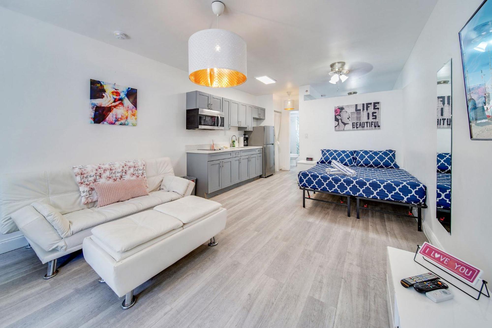 Beachy 1 B/R, W/2 Queen Beds, On Ocean Drive Beach マイアミビーチ エクステリア 写真