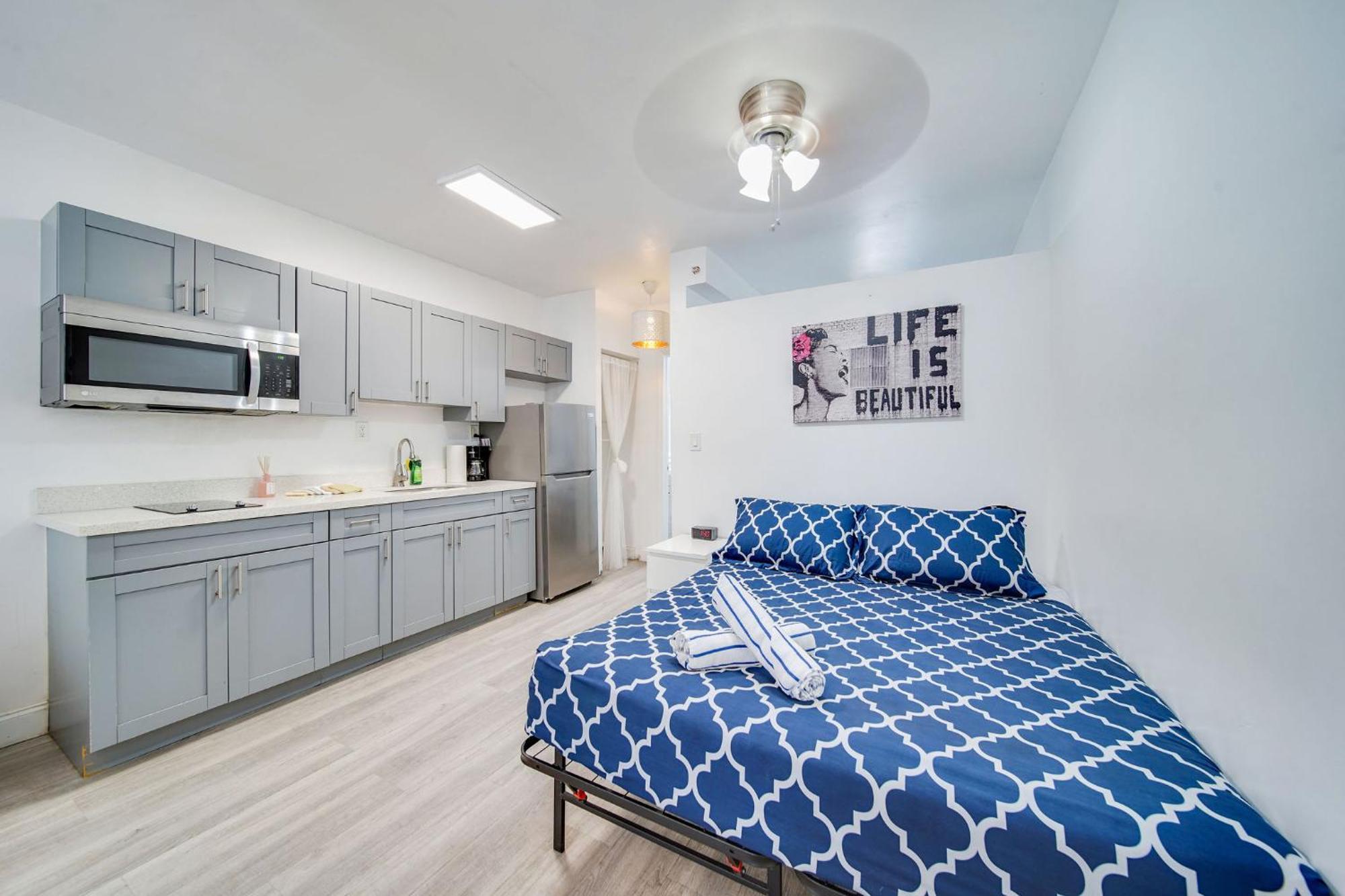Beachy 1 B/R, W/2 Queen Beds, On Ocean Drive Beach マイアミビーチ エクステリア 写真