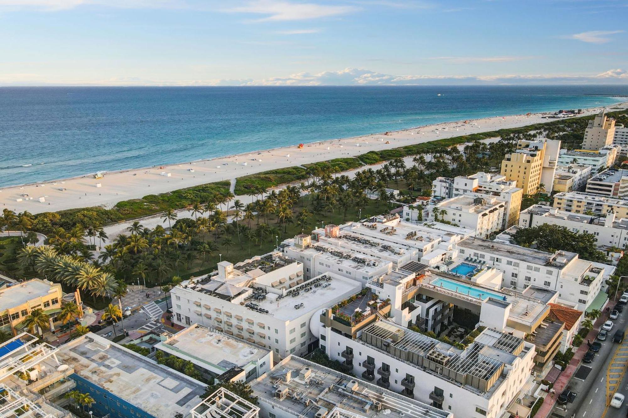 Beachy 1 B/R, W/2 Queen Beds, On Ocean Drive Beach マイアミビーチ エクステリア 写真