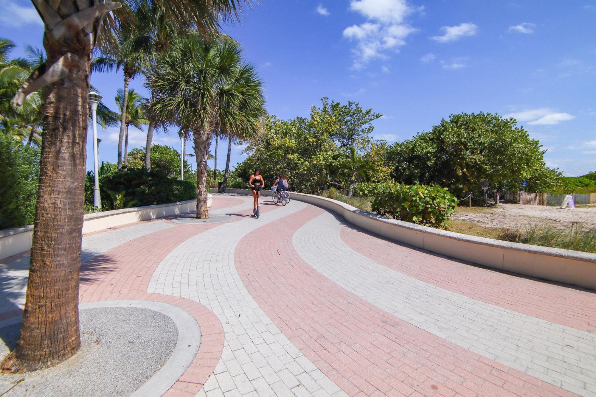 Beachy 1 B/R, W/2 Queen Beds, On Ocean Drive Beach マイアミビーチ エクステリア 写真